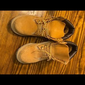 Boys Timberland boots